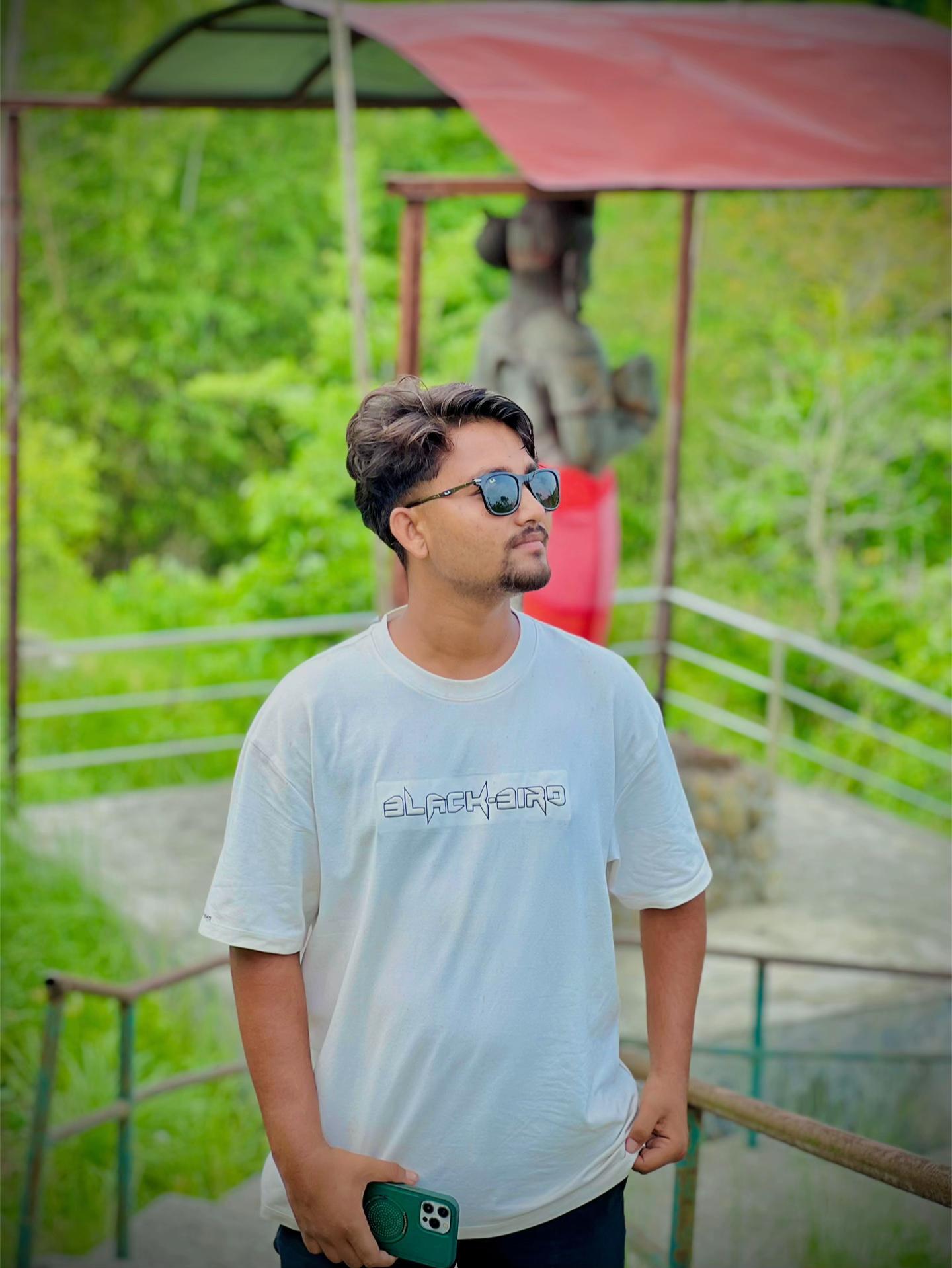 @RESPECT__1__M__🤞❤️🥀🥰