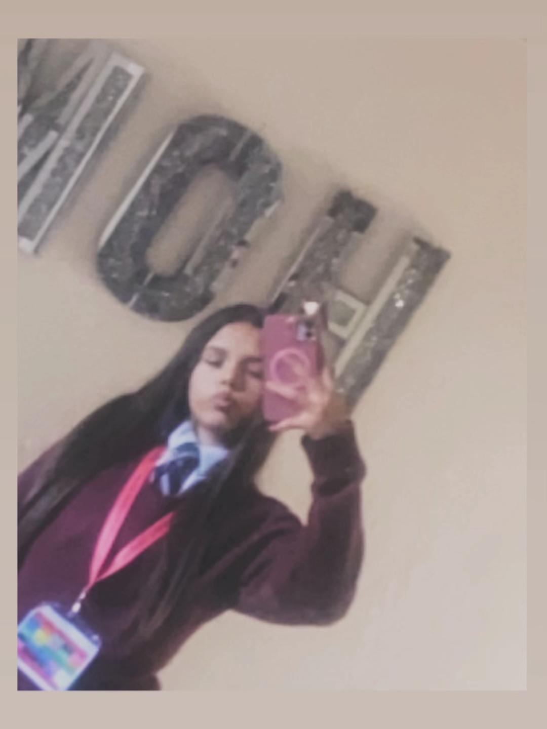 @𝐋𝐮𝐜𝐲 ᥫ᭡.