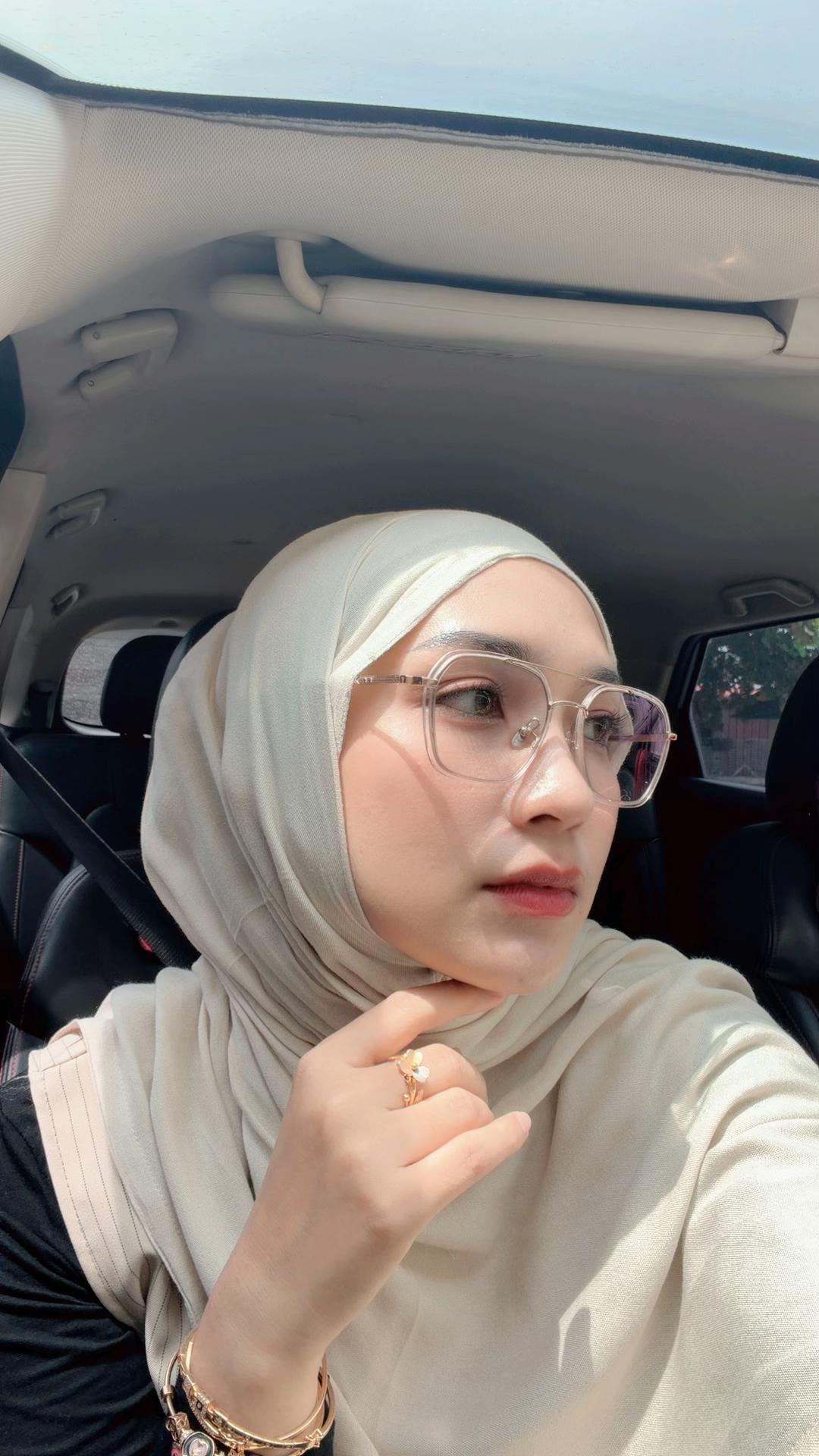 @Ella Rajzur
