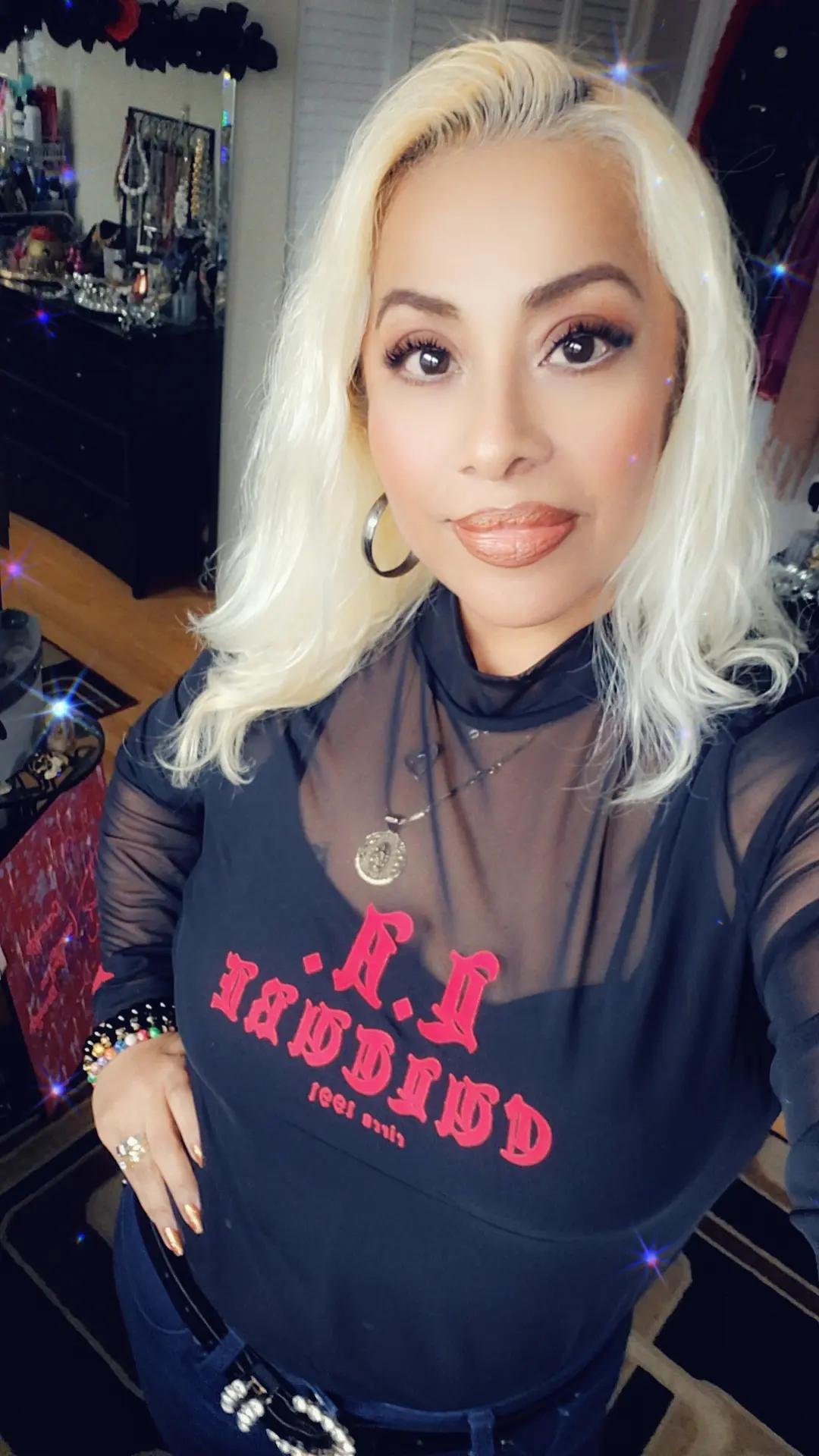 @Liv Rico