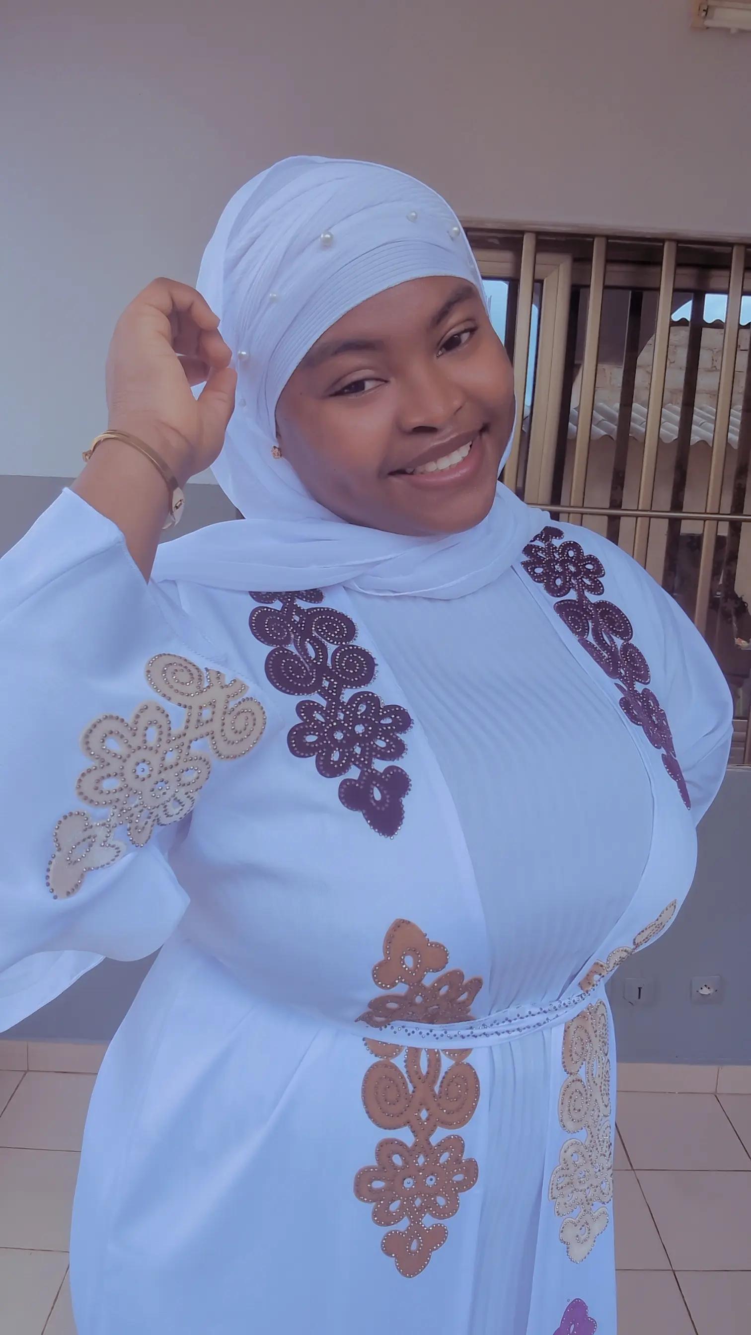 @Azia S.