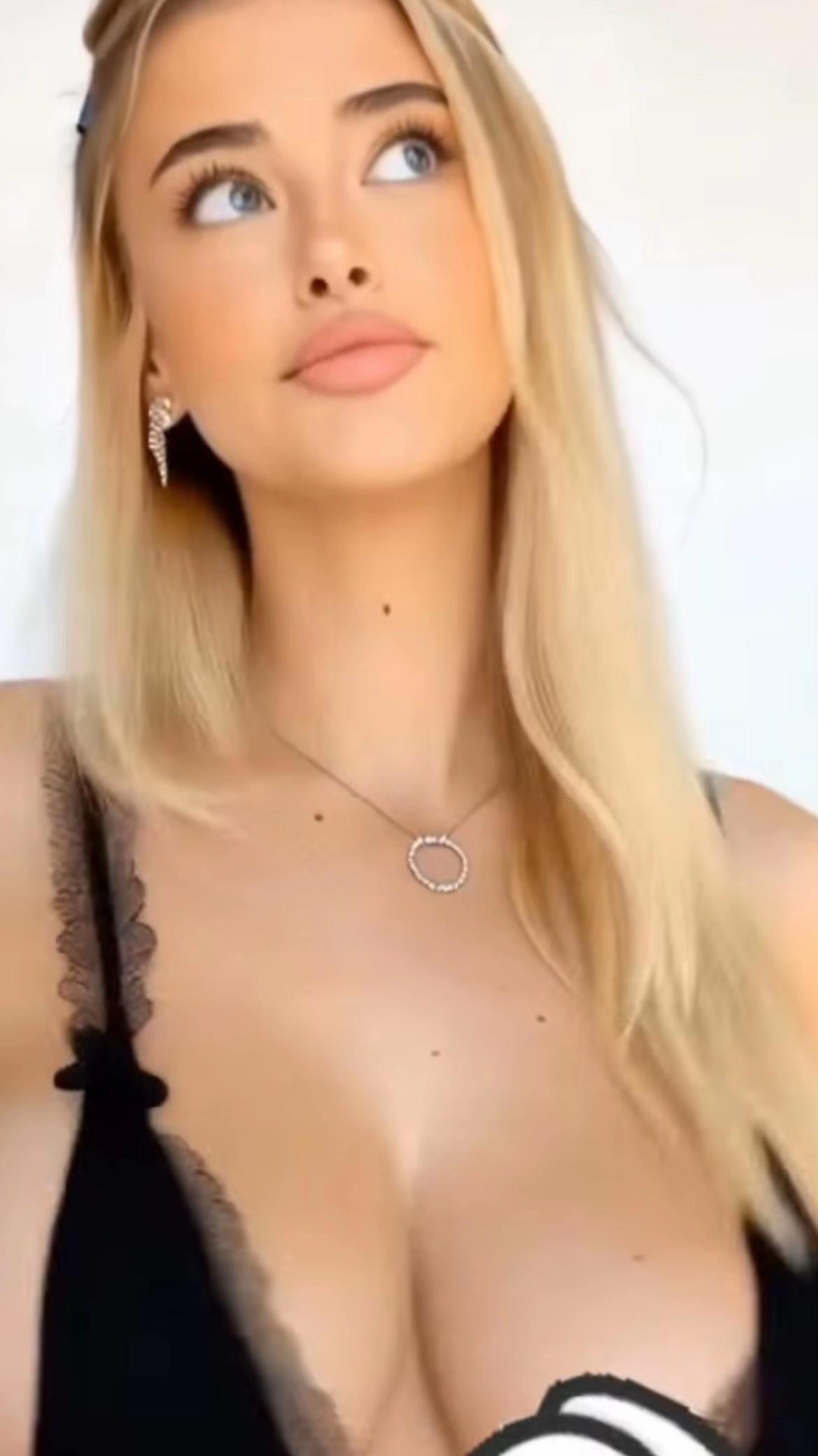 @femmes fran&ccedil;aises🇨🇵