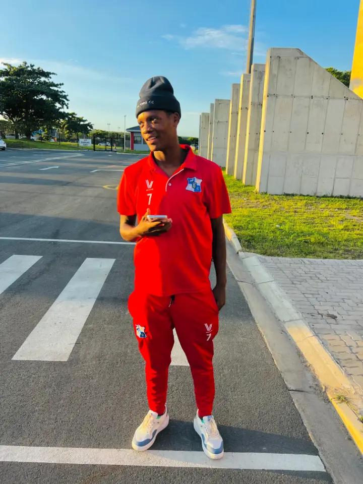 @Fanele