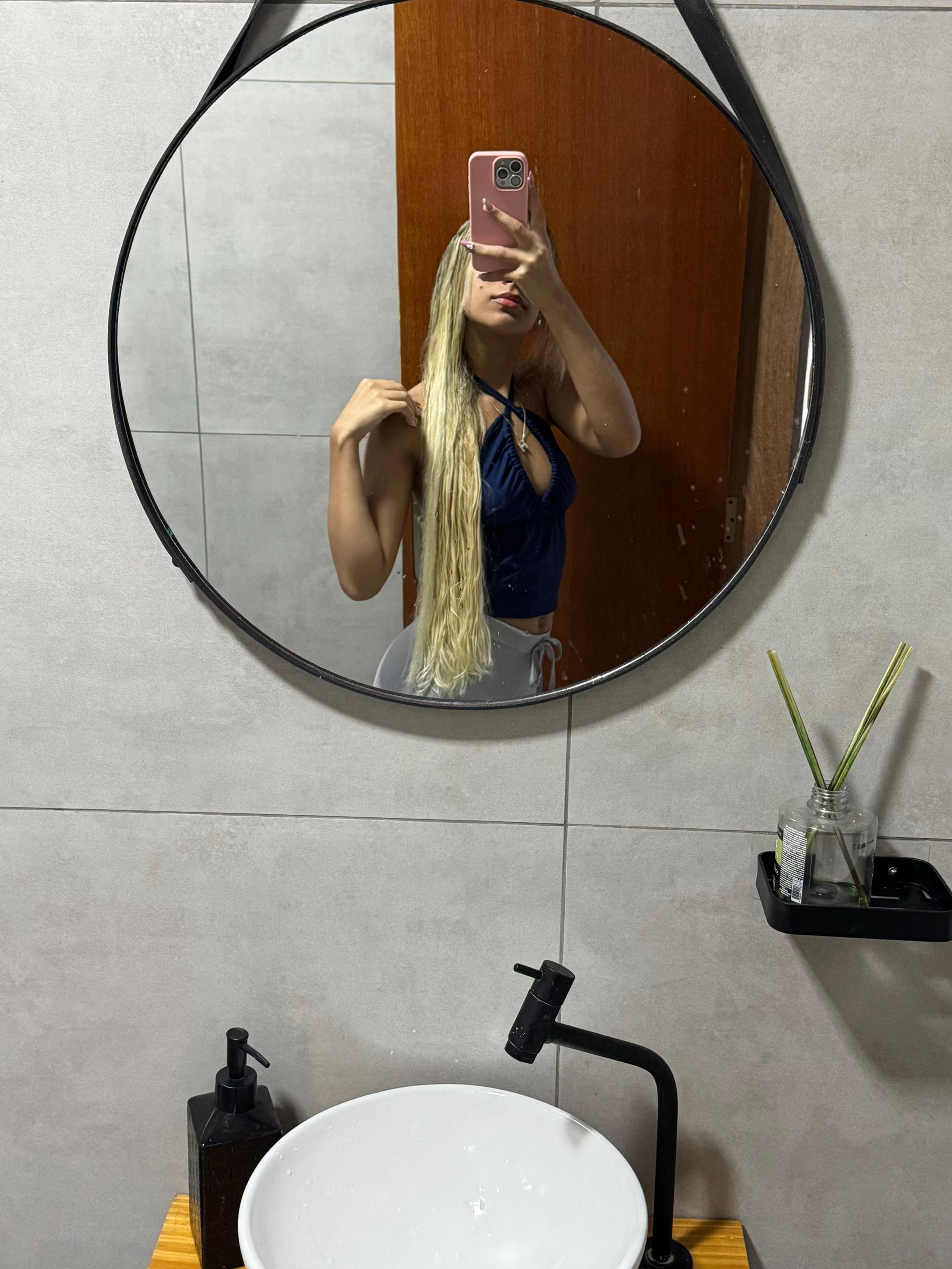 @Hemily Vitoria