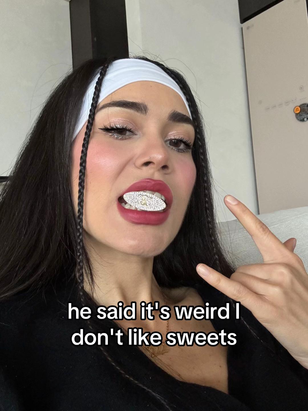 @theangelabby