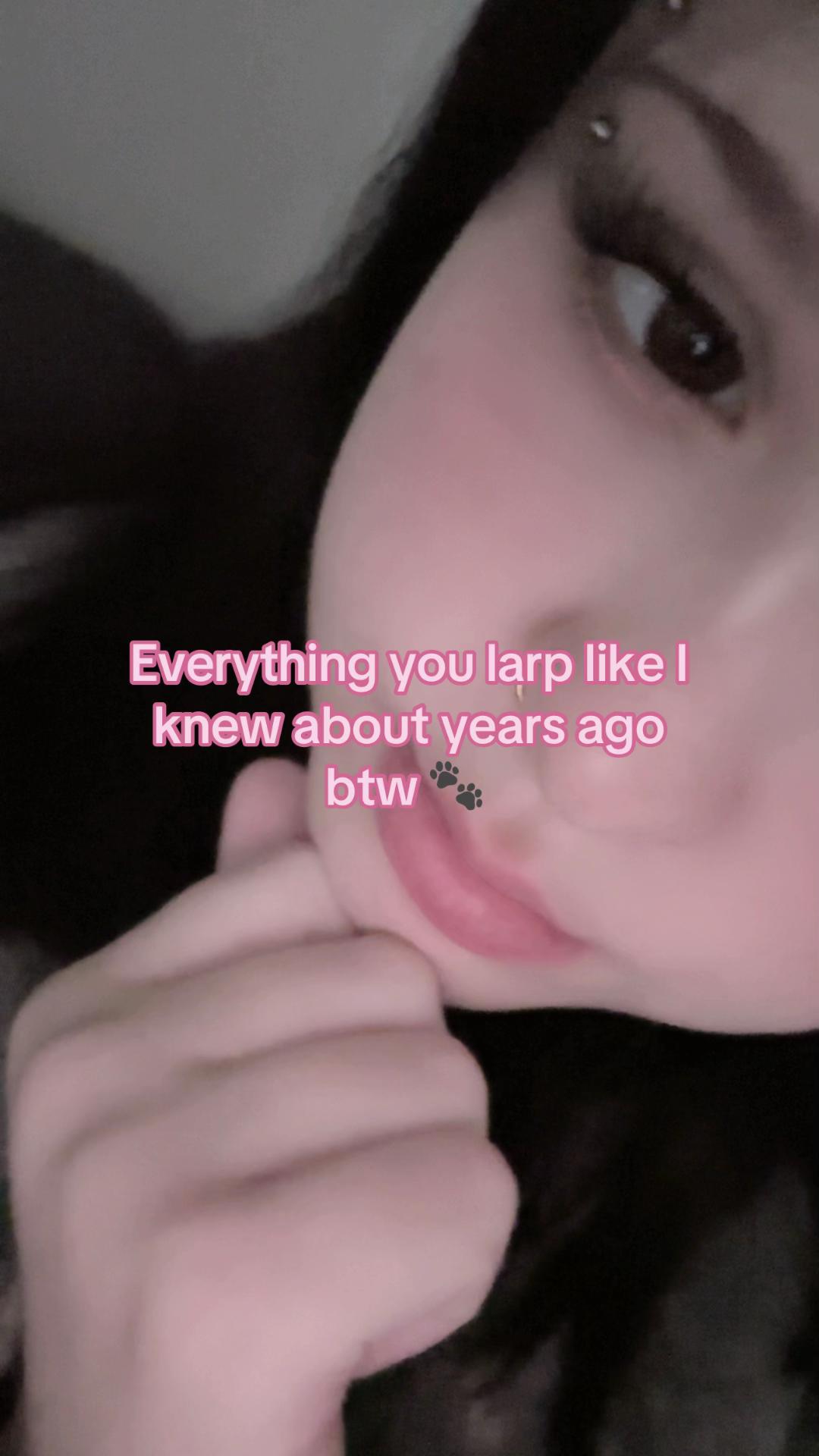 @˚ꨄ︎ 𝐬𝐥𝐲 𝐤𝐢𝐭𝐭𝐢 ꨄ︎˚