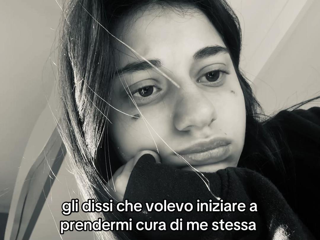 @sono solo depressa btw🫰🏻