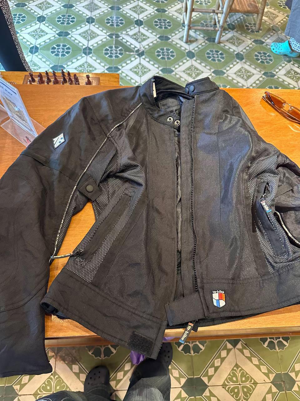 @marievintagestore