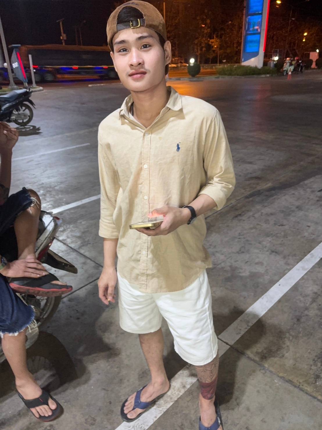 @ฟลุ๊ค จารุวัส