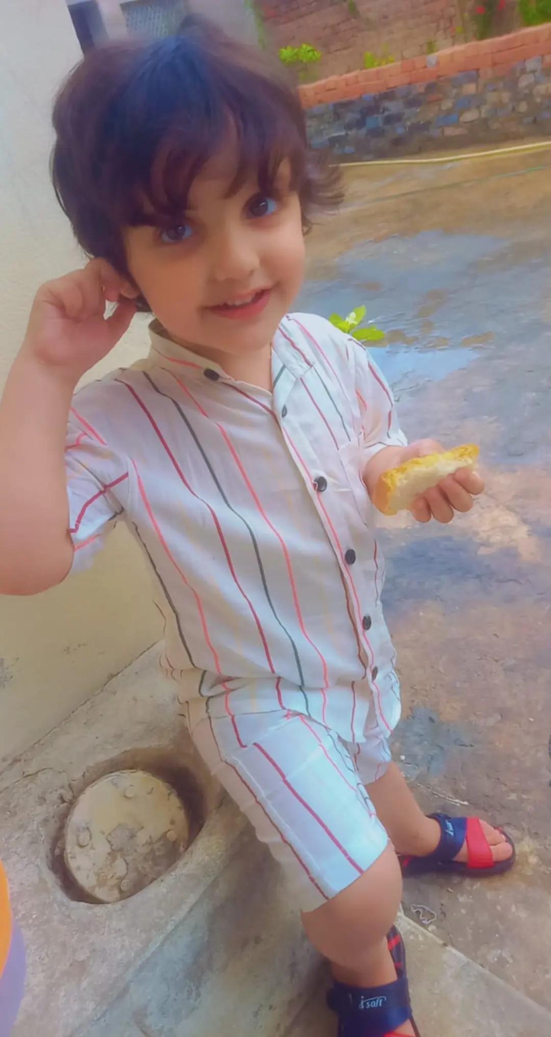 @Sadqi Gondl