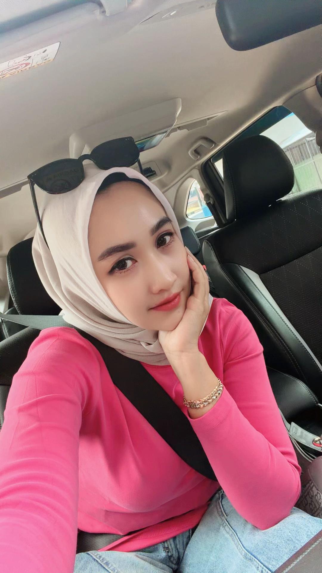 @KacaMataHitam