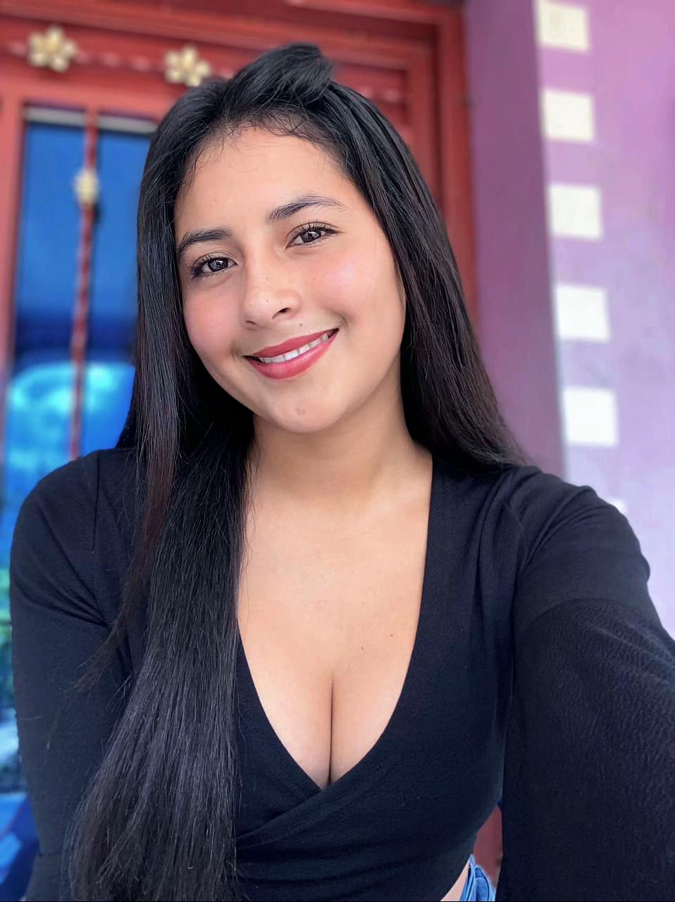 @Tania Cantarero_📿