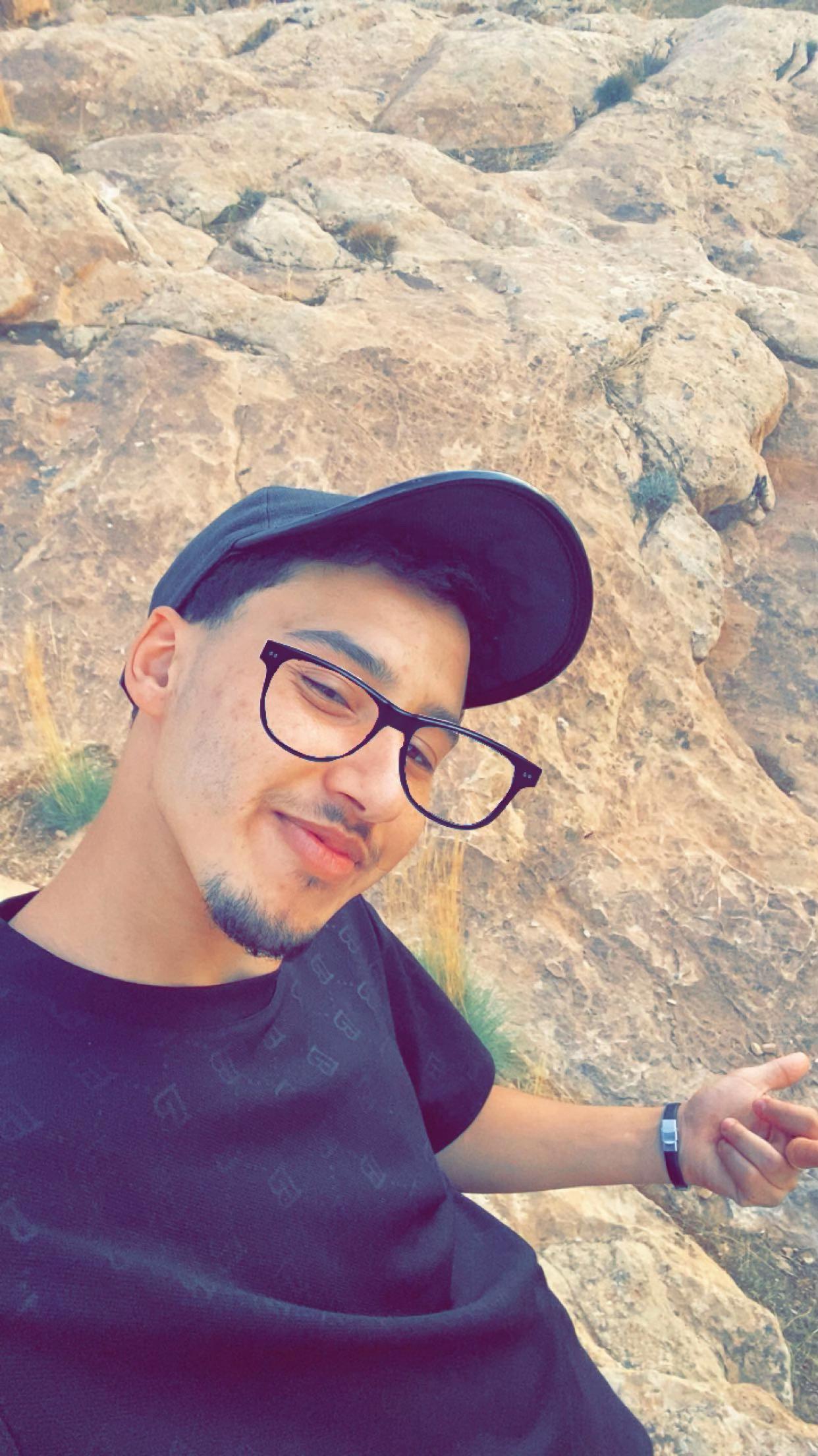 @𝑴...🪽