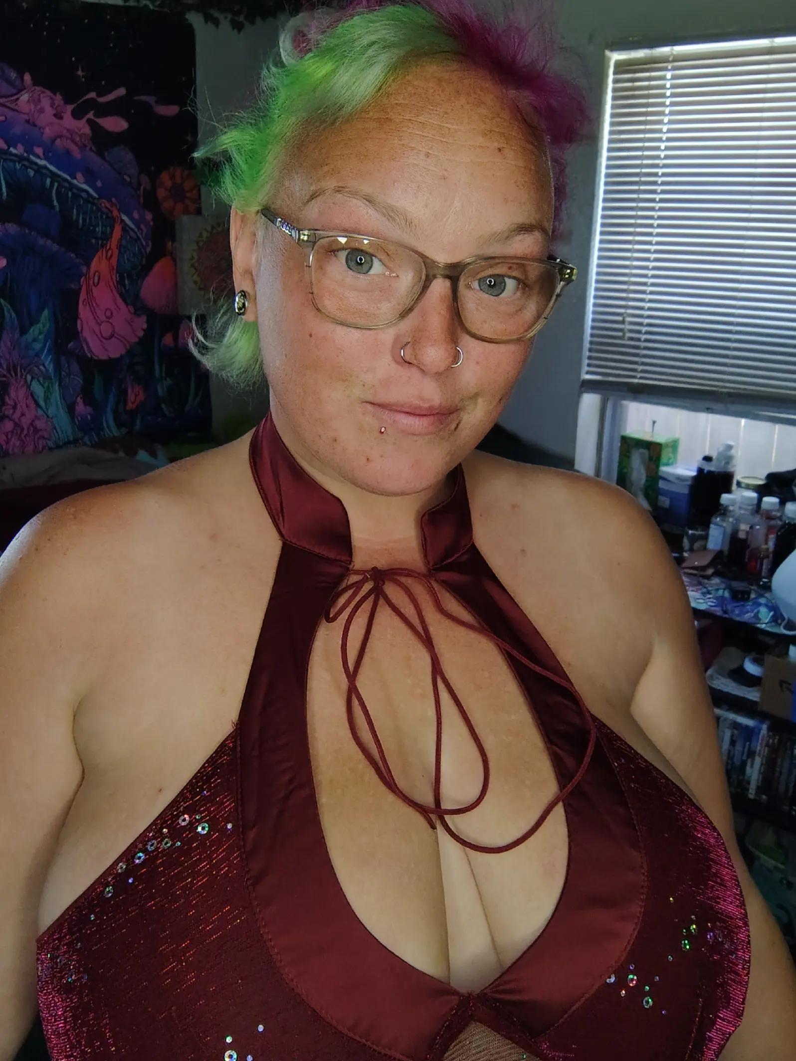 @twistedly_unique1