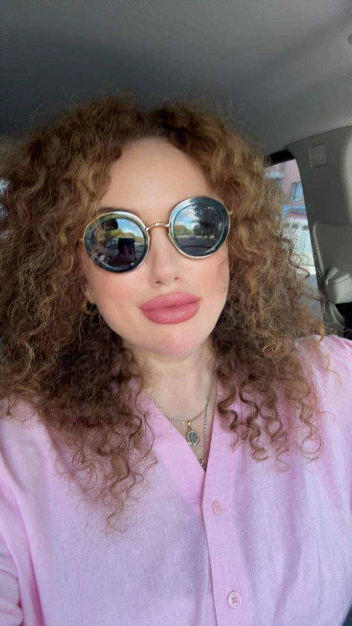 @Milana