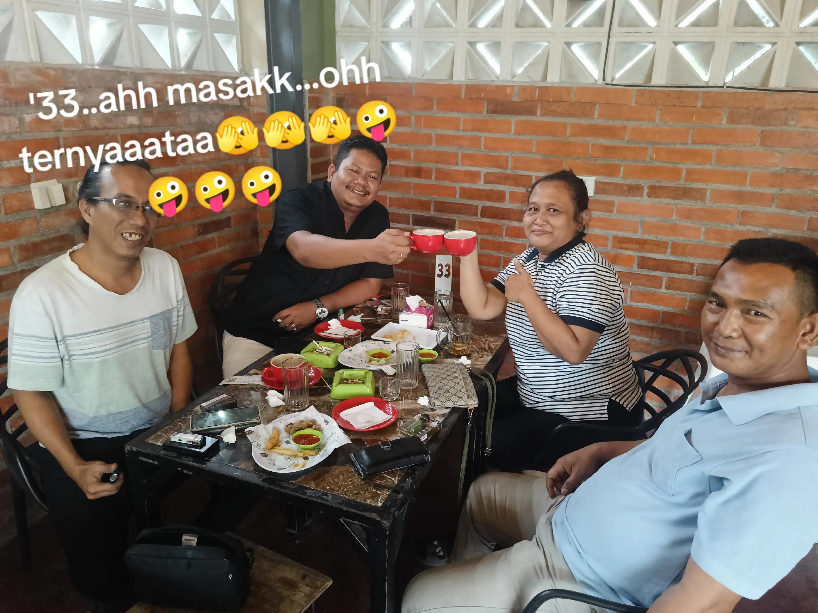 @Ratu semok Manroe