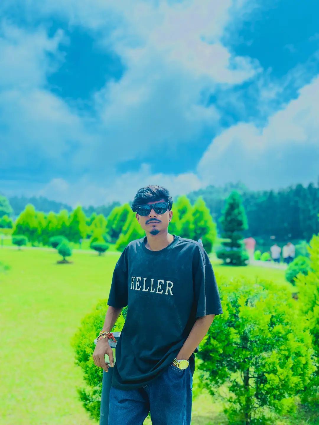 @Hency BoY ๐ฆ๐