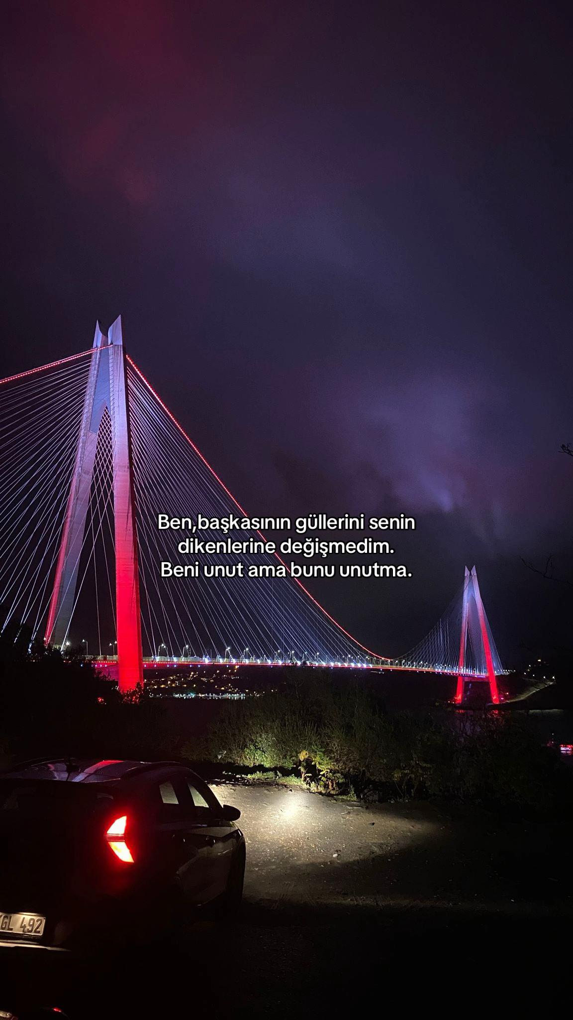 @𝒩