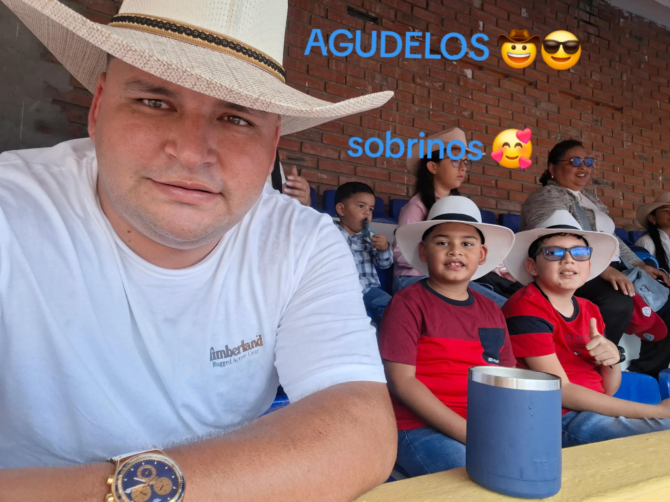 @Javier Alexis Agudel