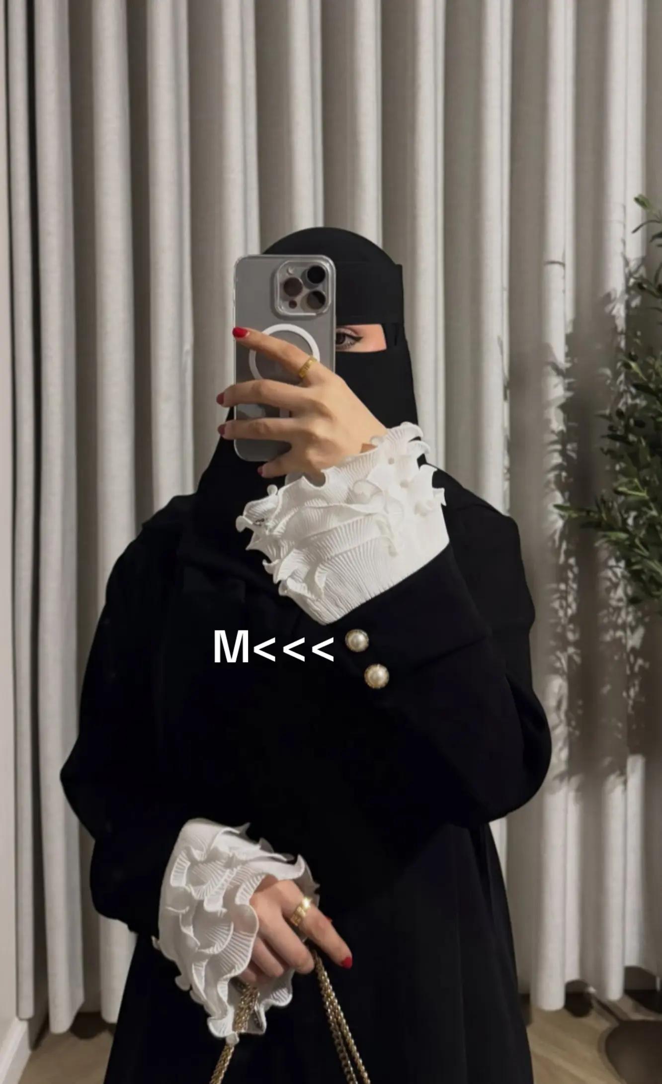 @موني بلوشيه.💙