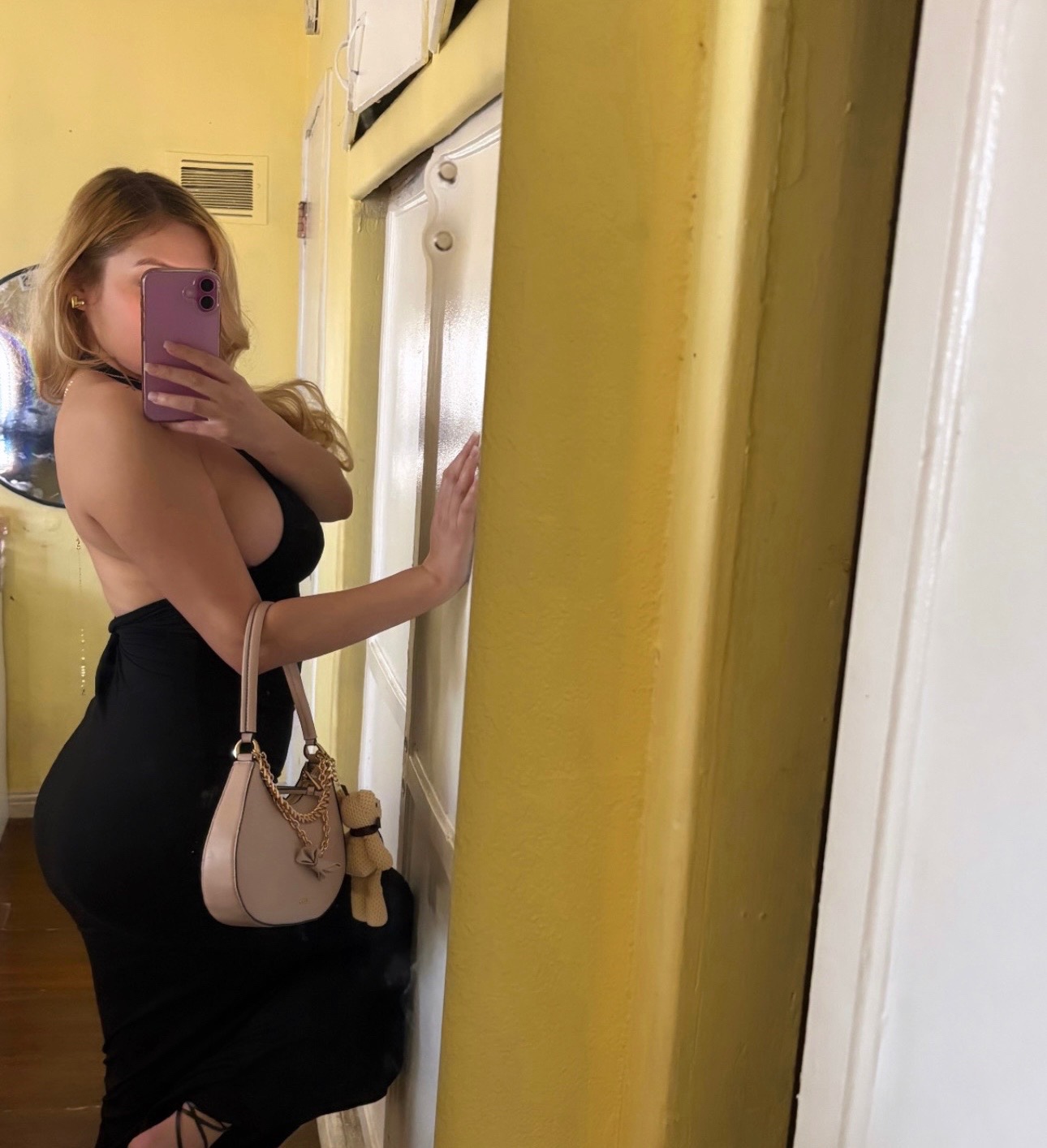 @𝑀𝑒𝓁𝒶𝓃𝒾𝑒