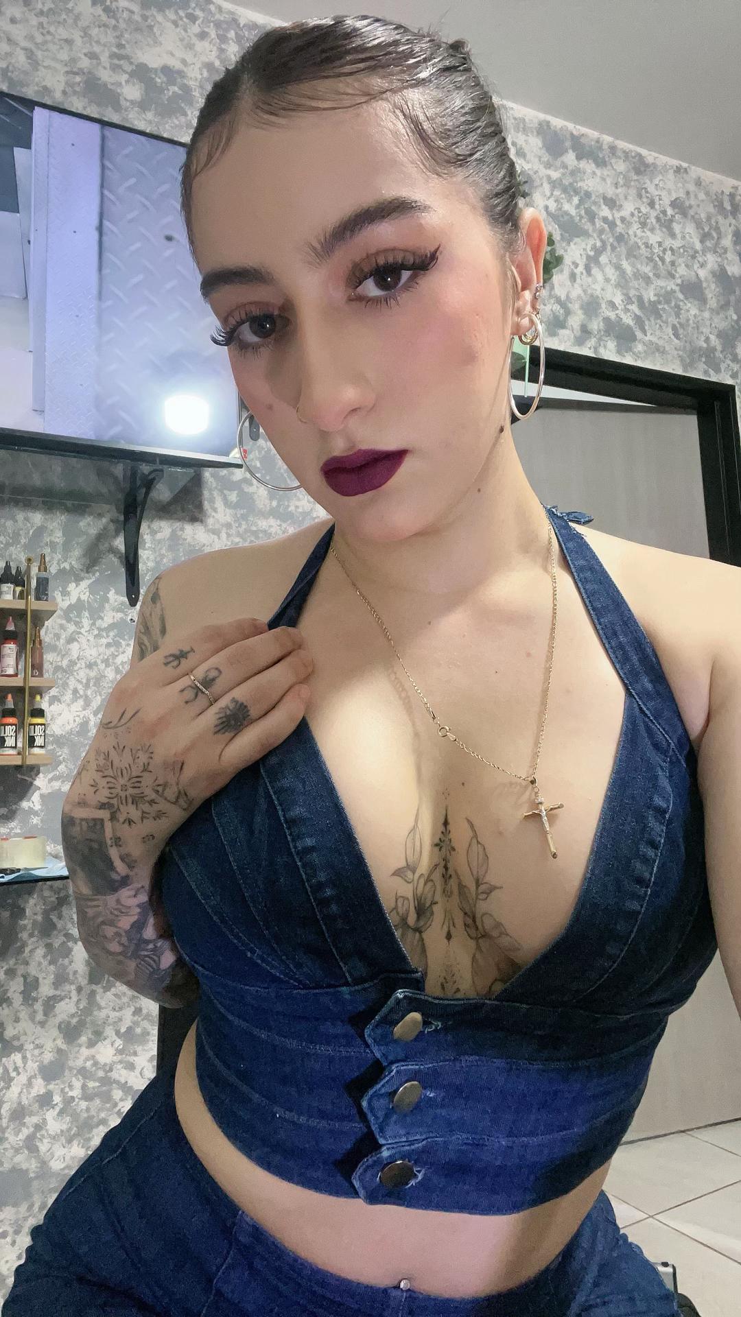 @karlapaolaoficial_