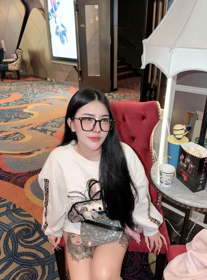 @เมะตัวแม่🪭
