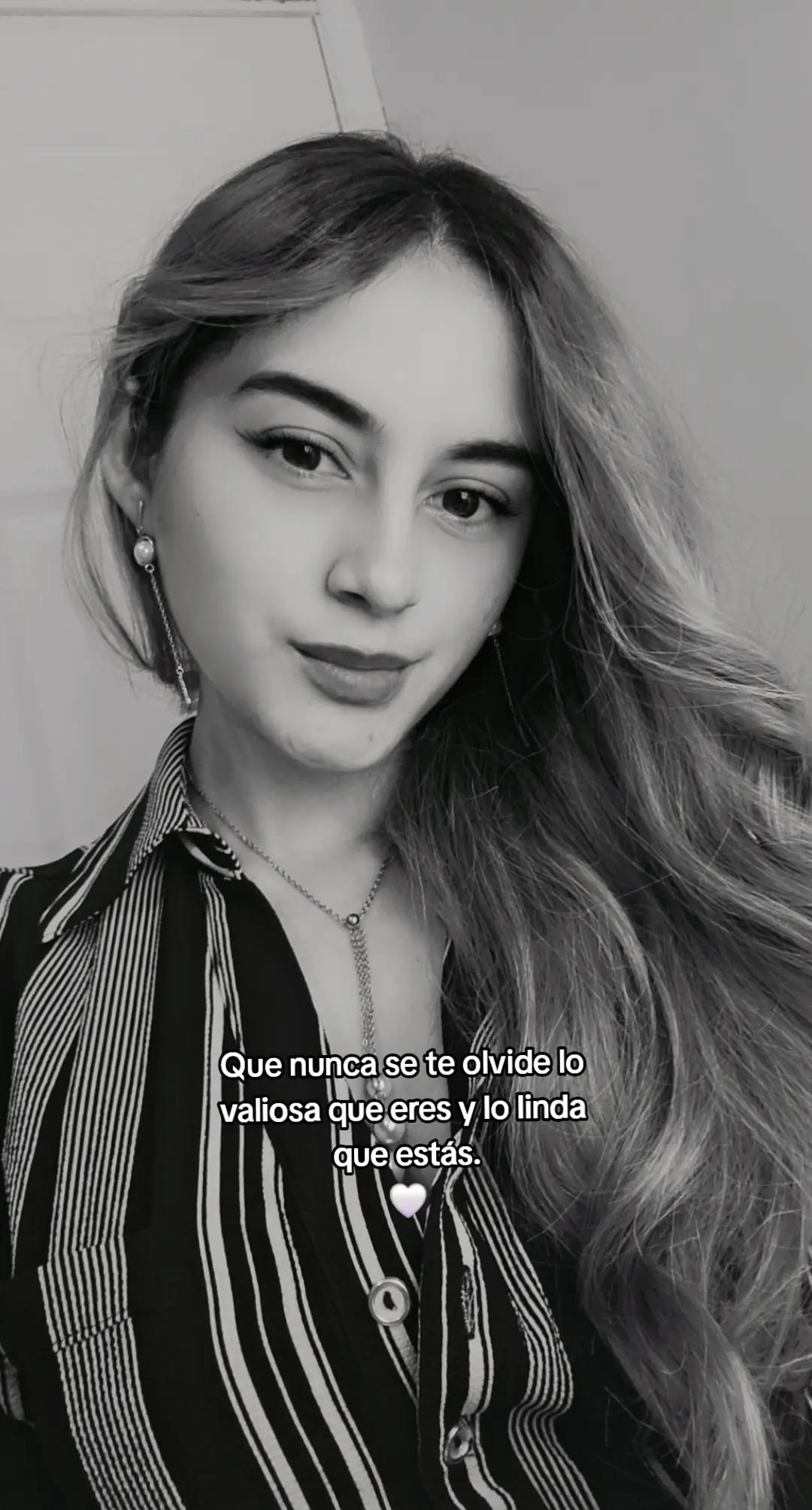 @𝑨𝒏𝒚𝒊 𝑹𝒂𝒎𝒐𝒔🌸🐘❄️