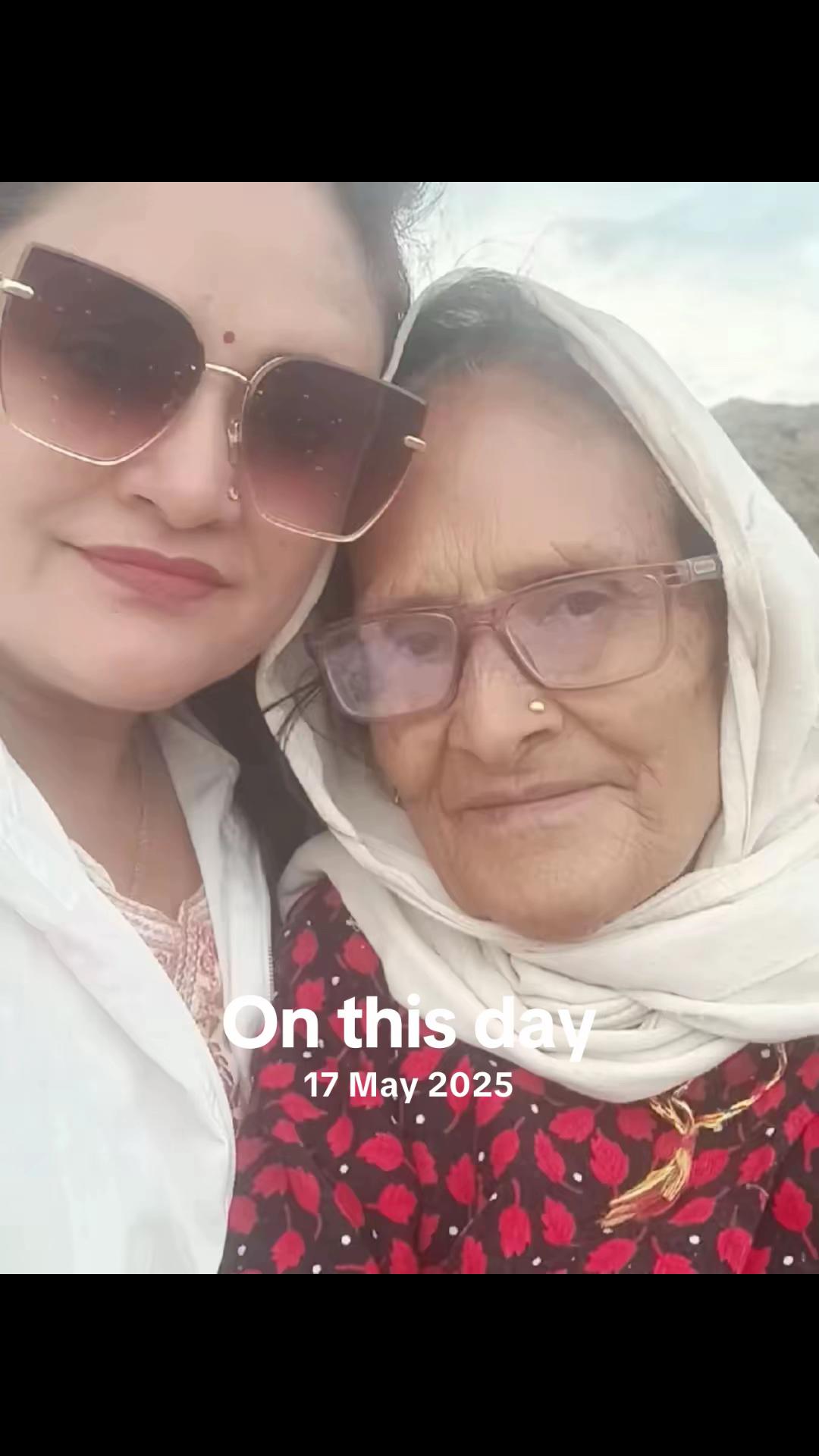 @रज्वा ❤️❤️❤️❤️