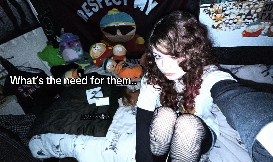 @🦇✰☥ℭ𝔩𝔬𝔡𝔰☥✰🦇