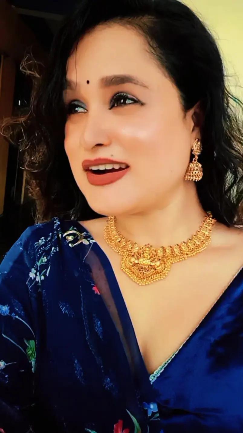 @मिस बबि👩💼🇳🇵🕊️