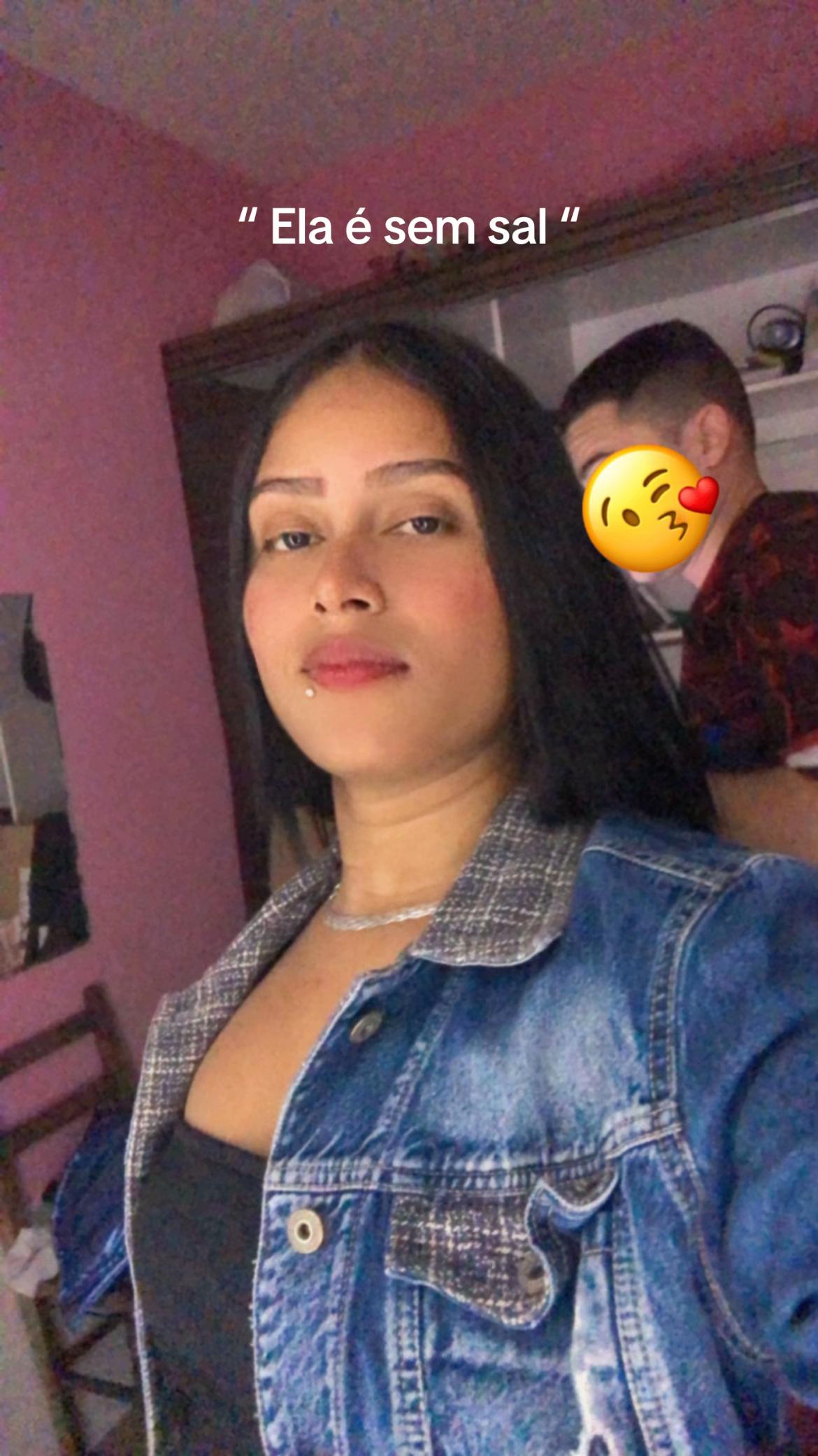@vitoriarauj0