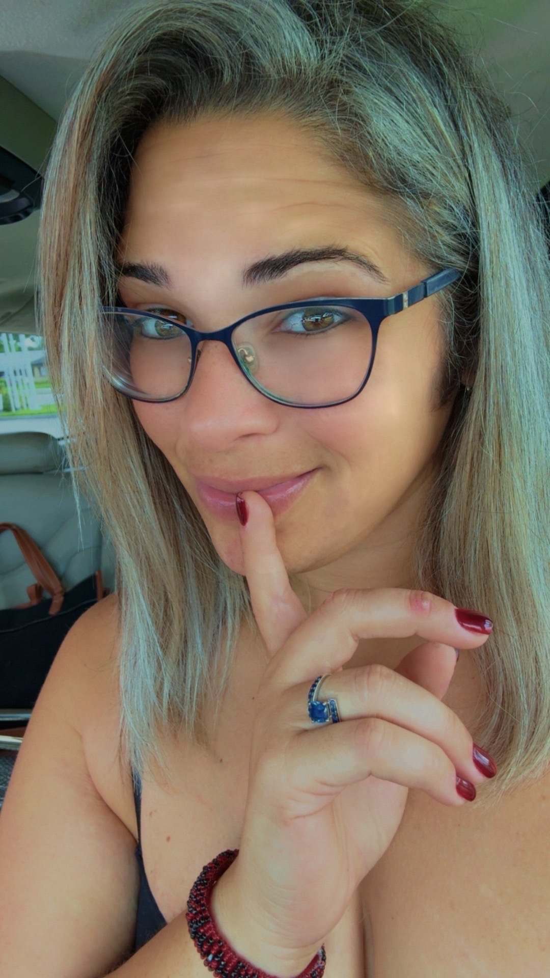 @Zullynleon