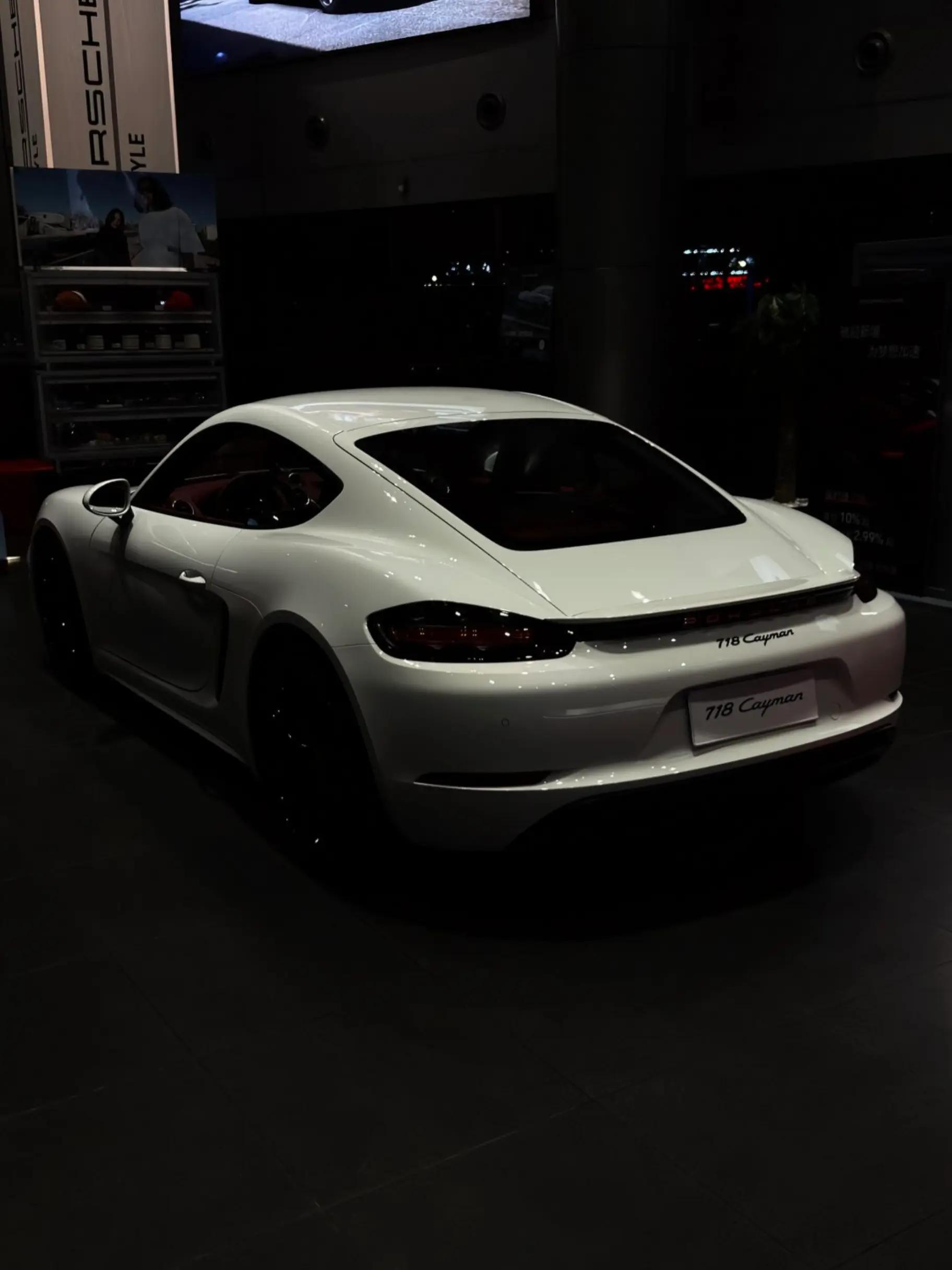@Huang Cars