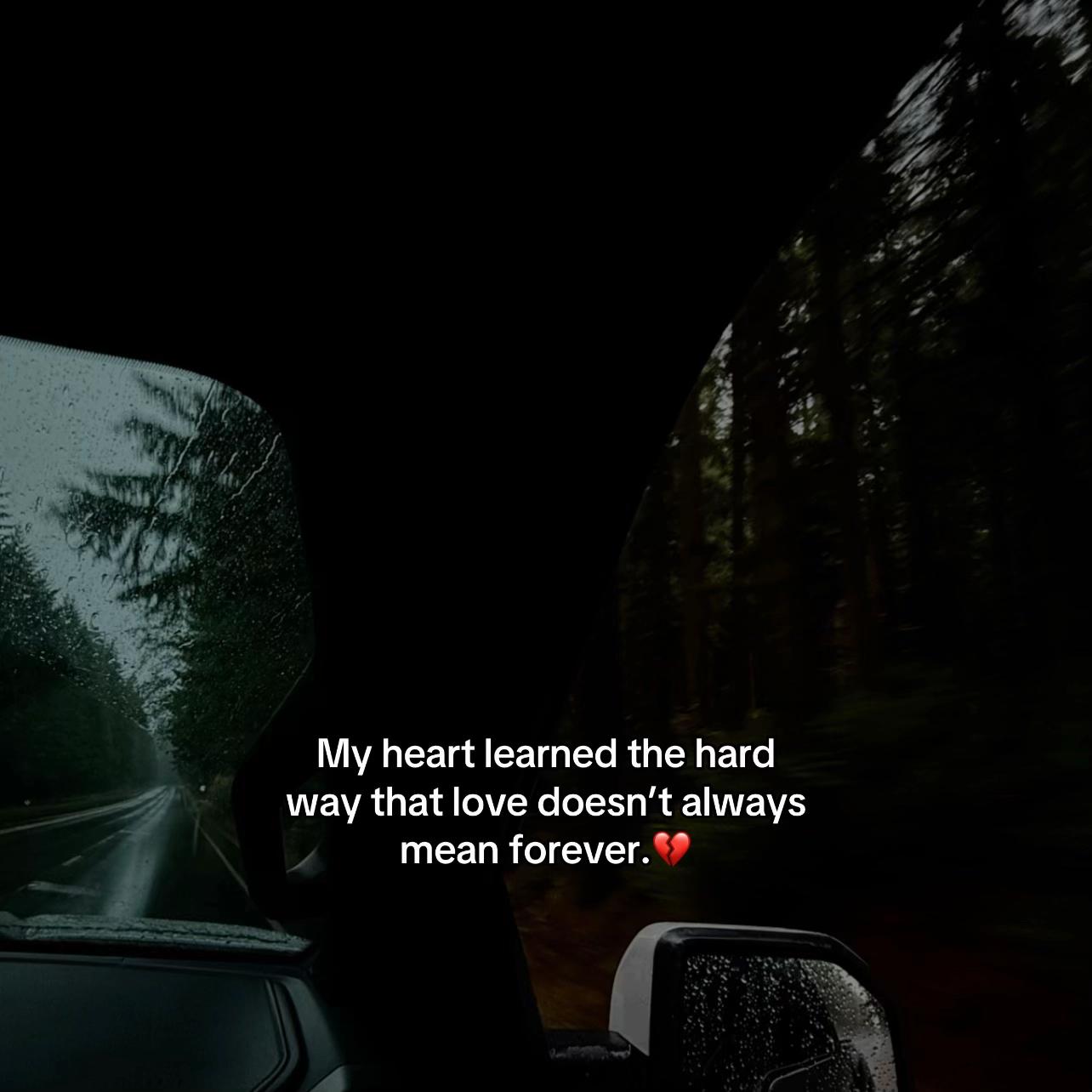 @Ärµñå🥀🖤🦋