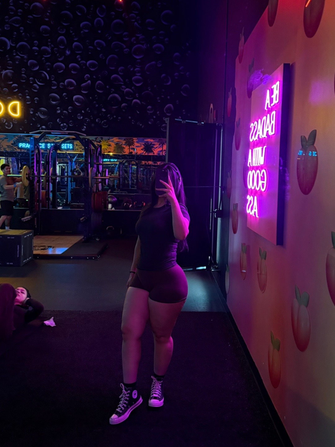 @reinakenia