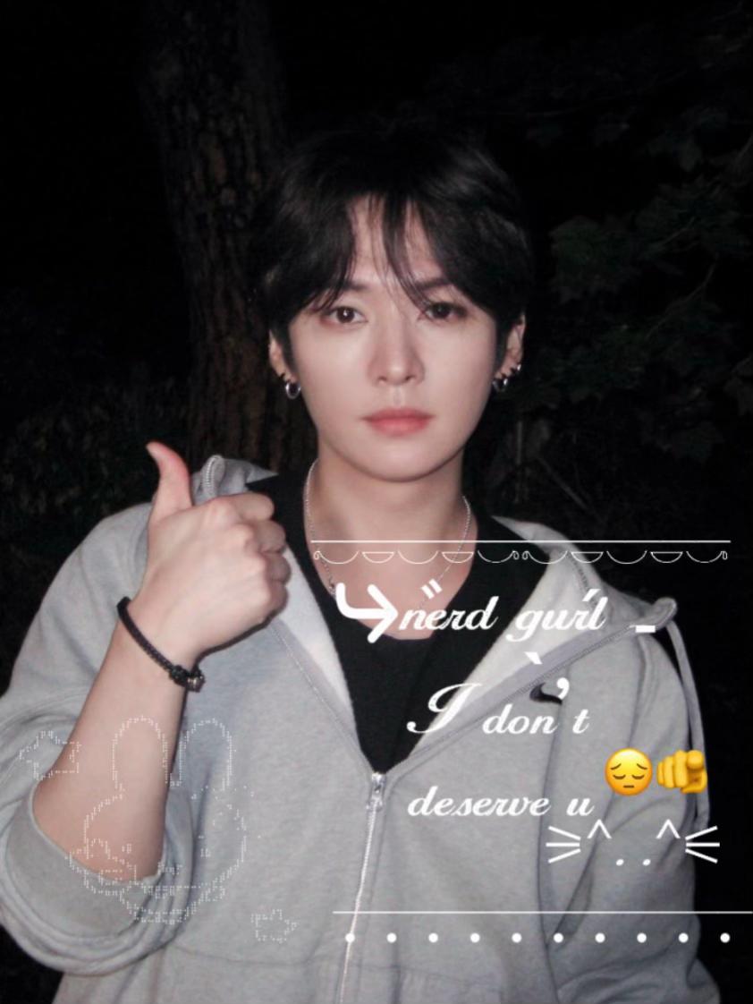 @𝗺𝗼𝗰𝗵𝗶 ୧ ‧₊˚ 🍮 ☆