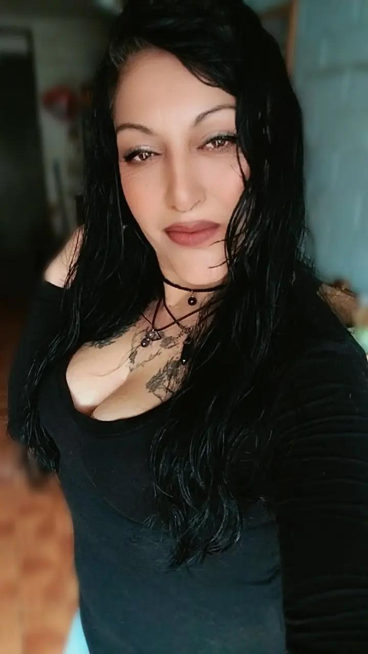 @morenita ✌️💋