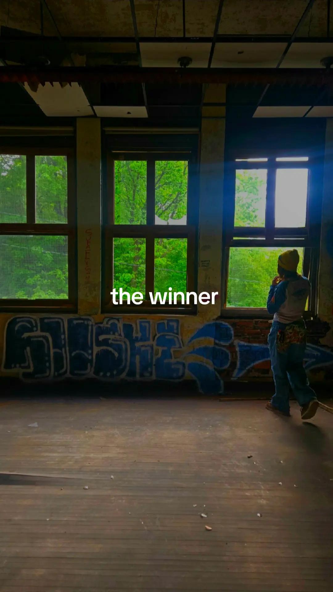@️