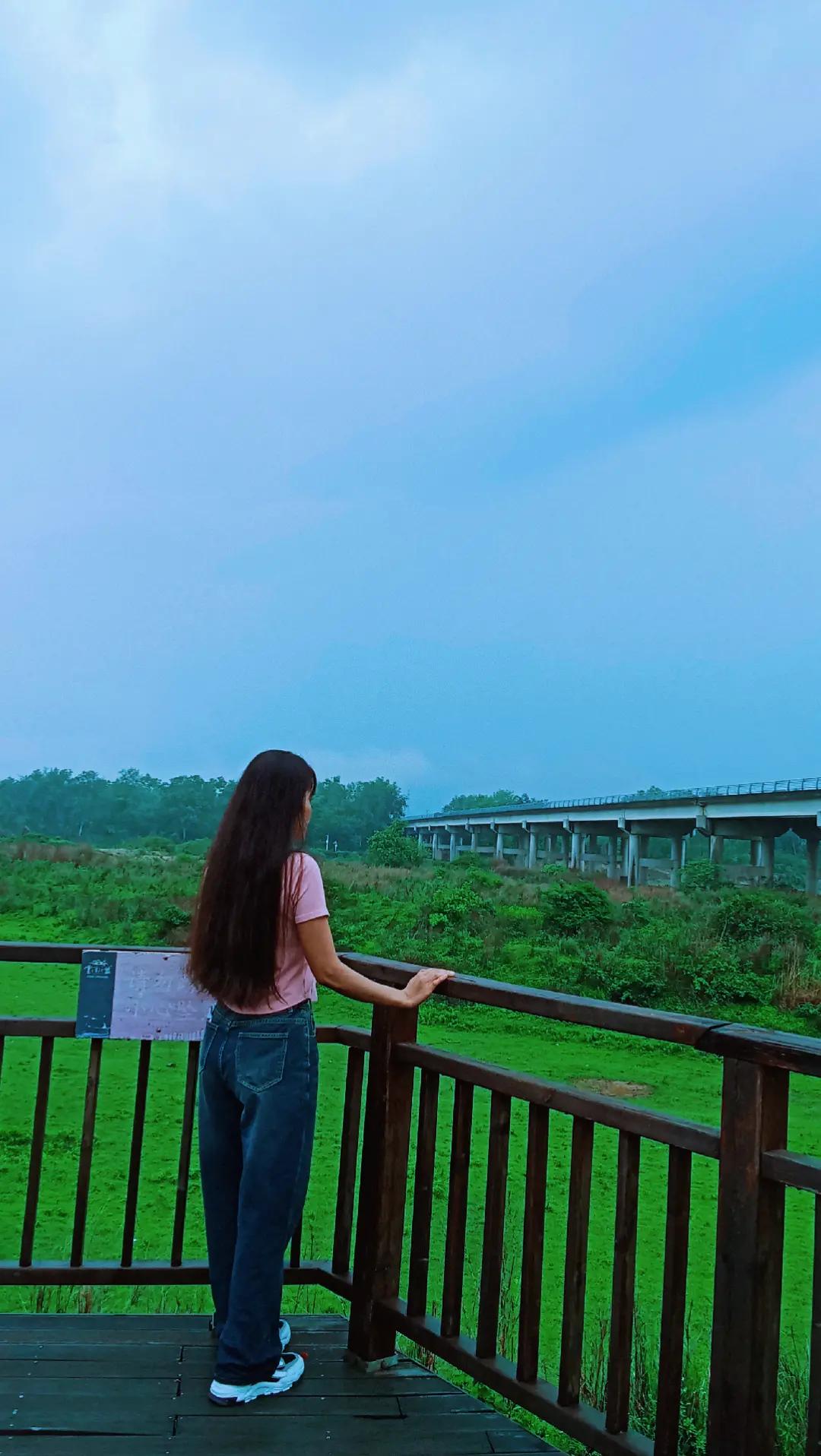 @ရုပ်ဆိုးဆိုးကောင်မလေး