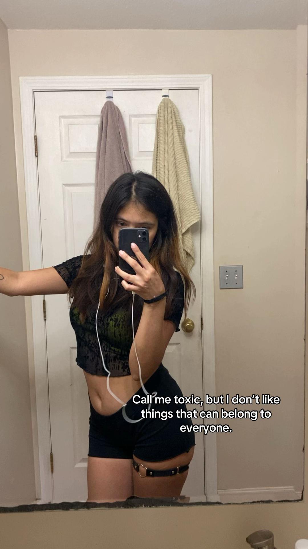 @_queefartqueen