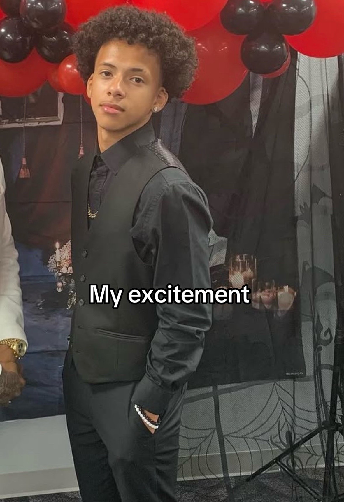 @🏚️