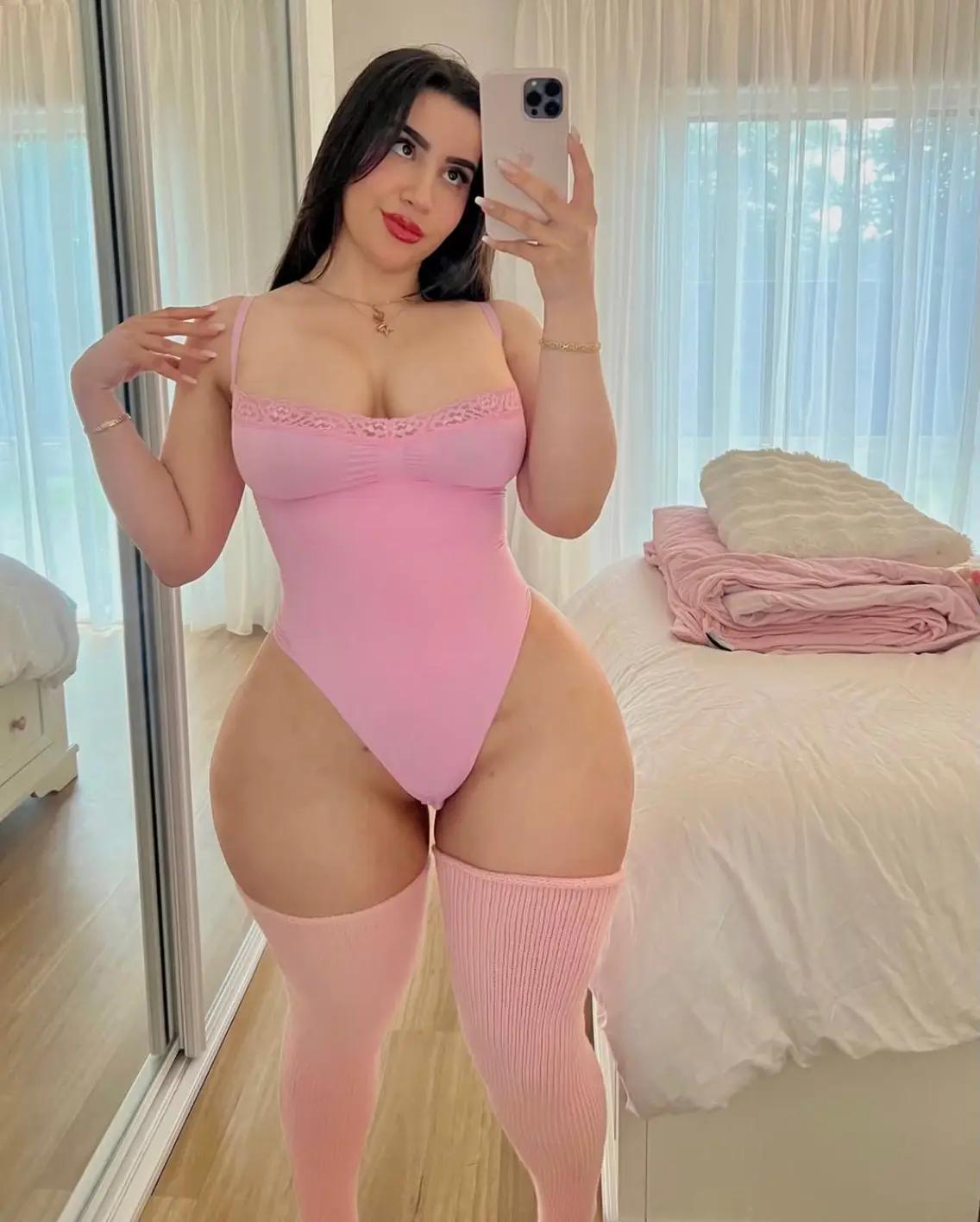 @Amelia curvy