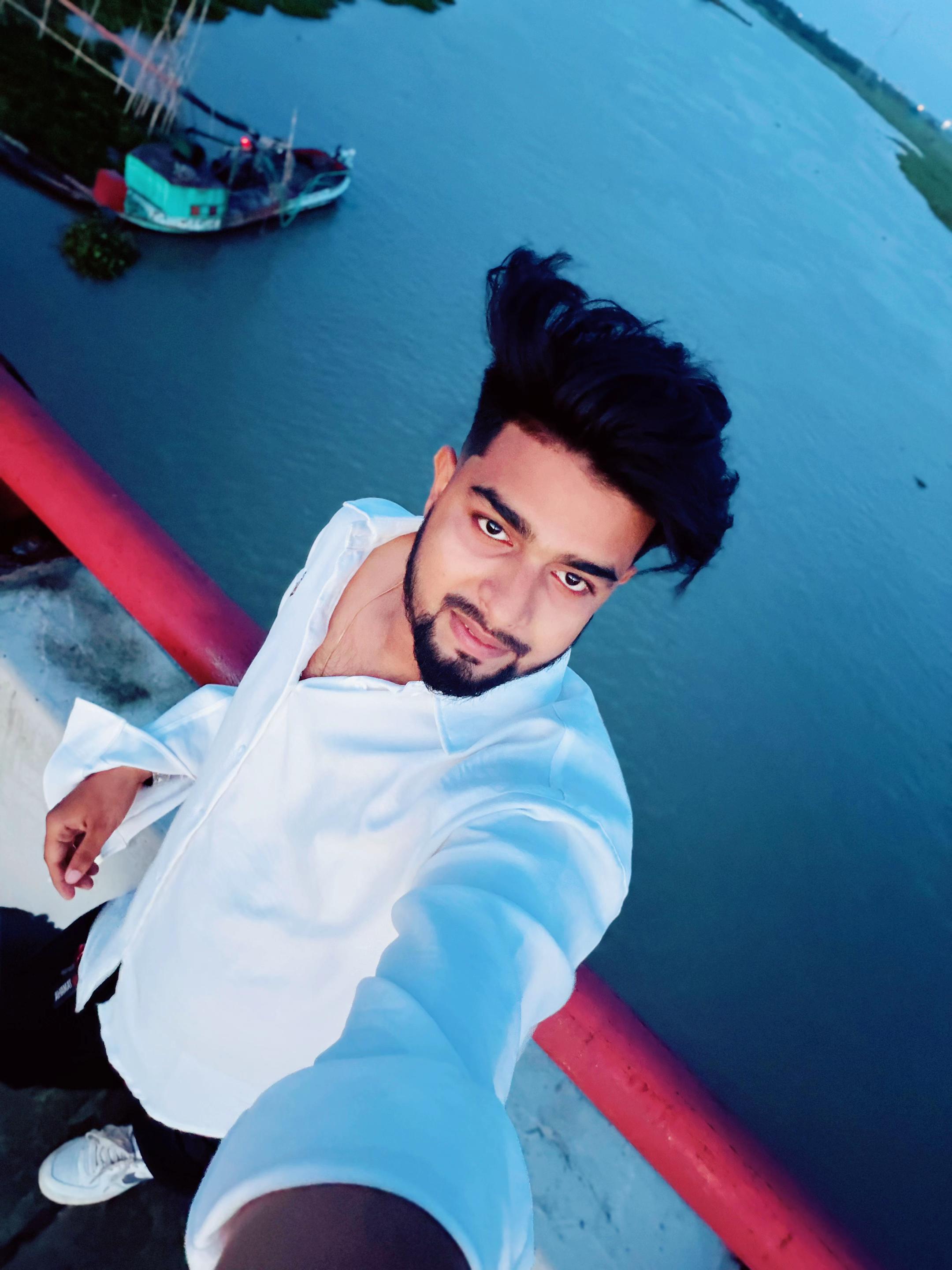 @✨Rayhan🥀