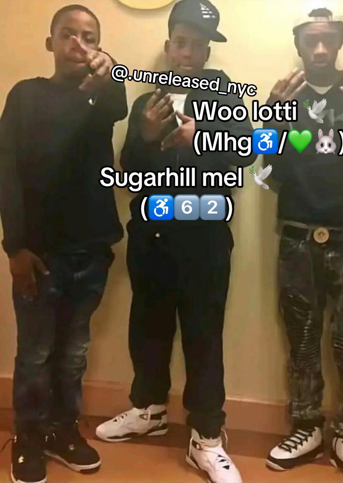 @⃟