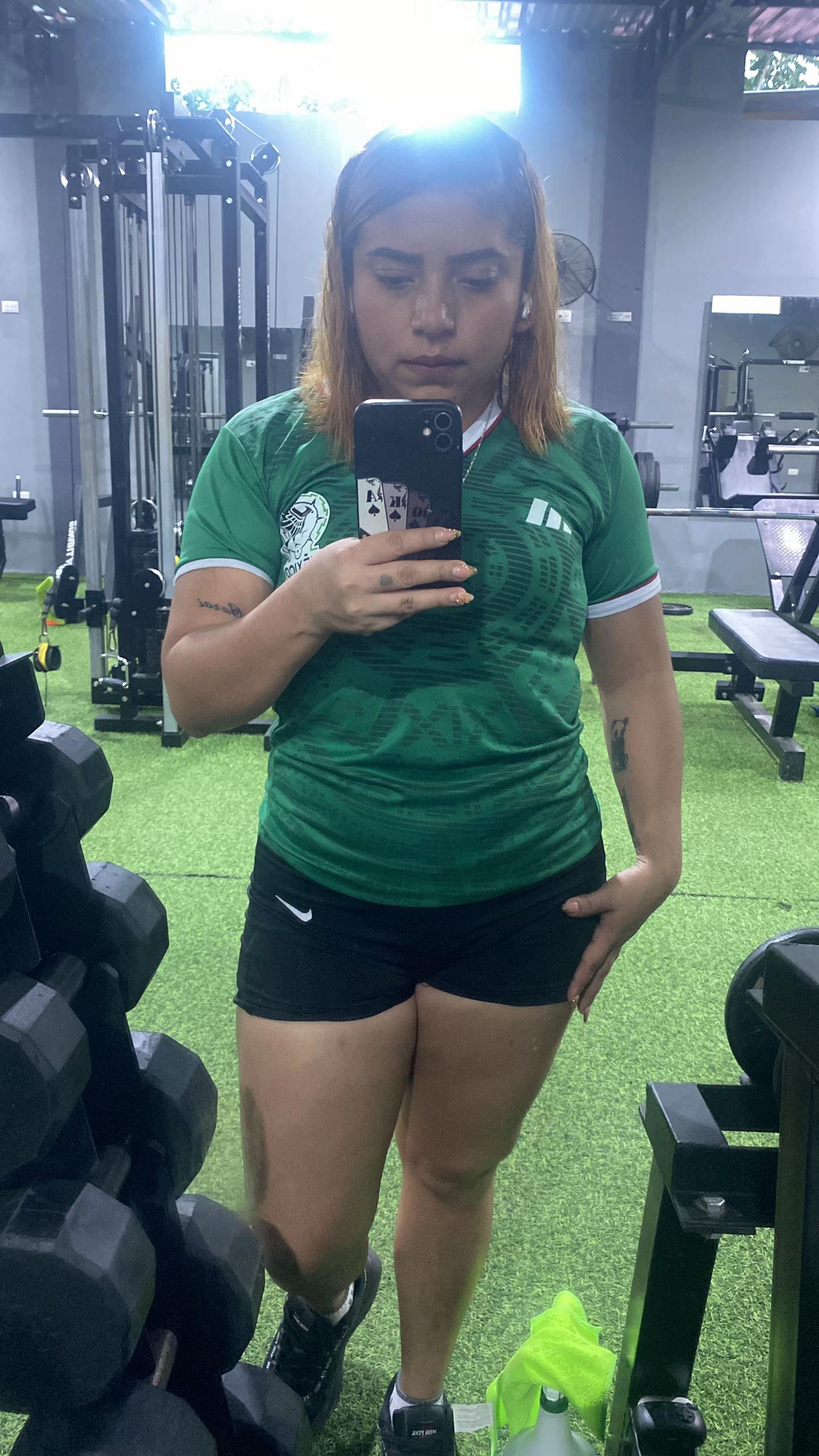 @Anita correa💜💪🏼🏍️🖤