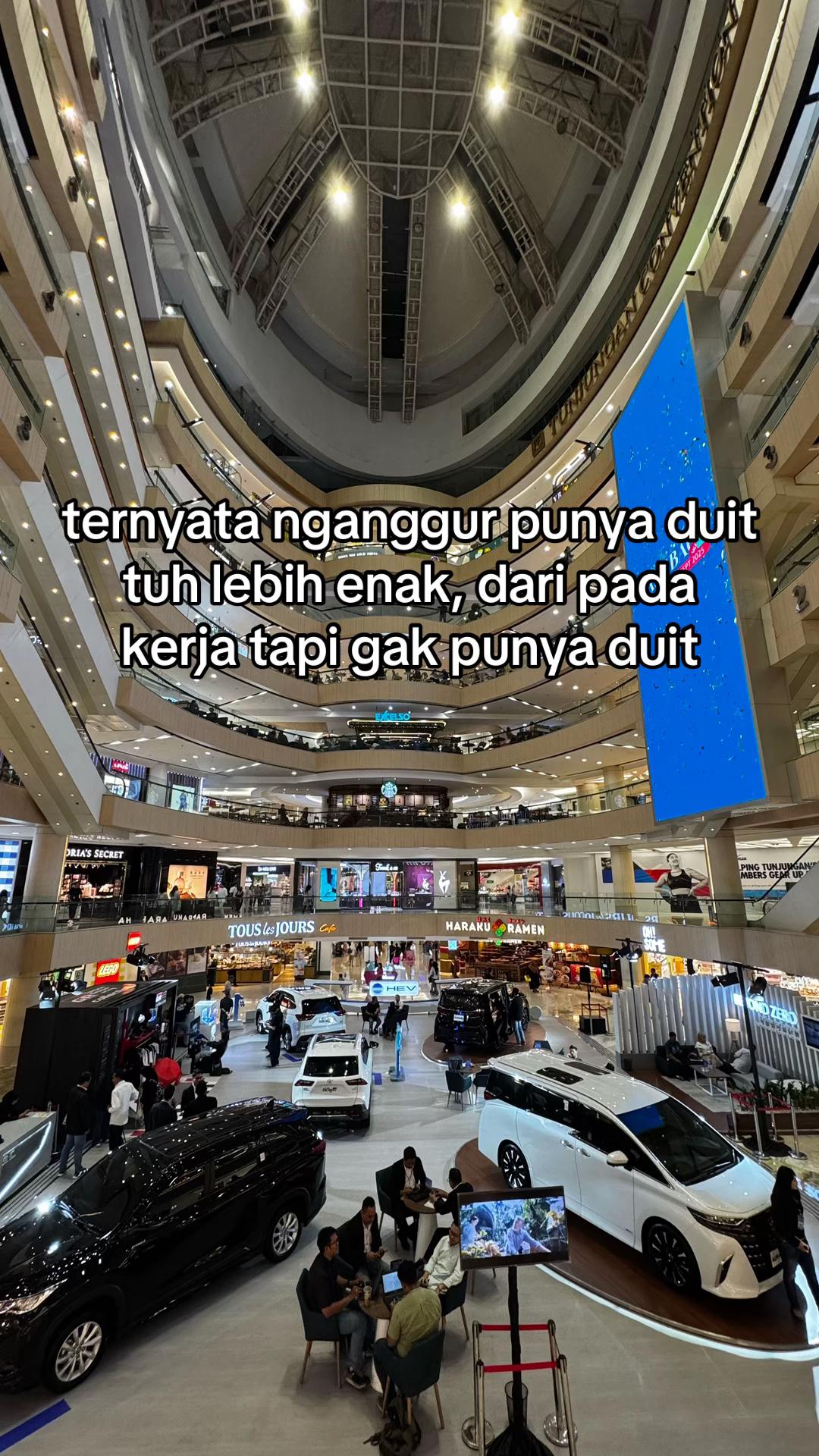 @🎬