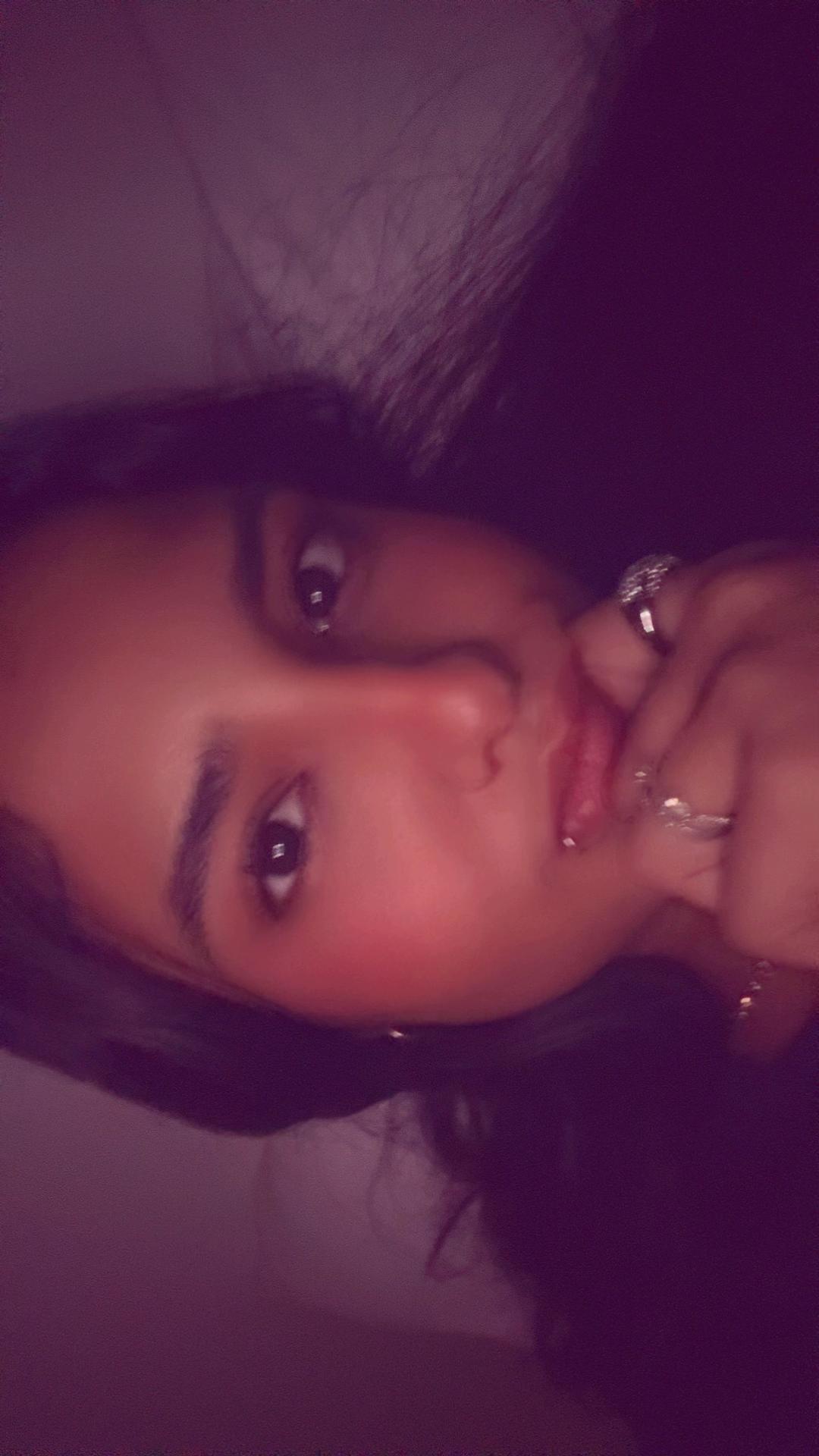 @🫦
