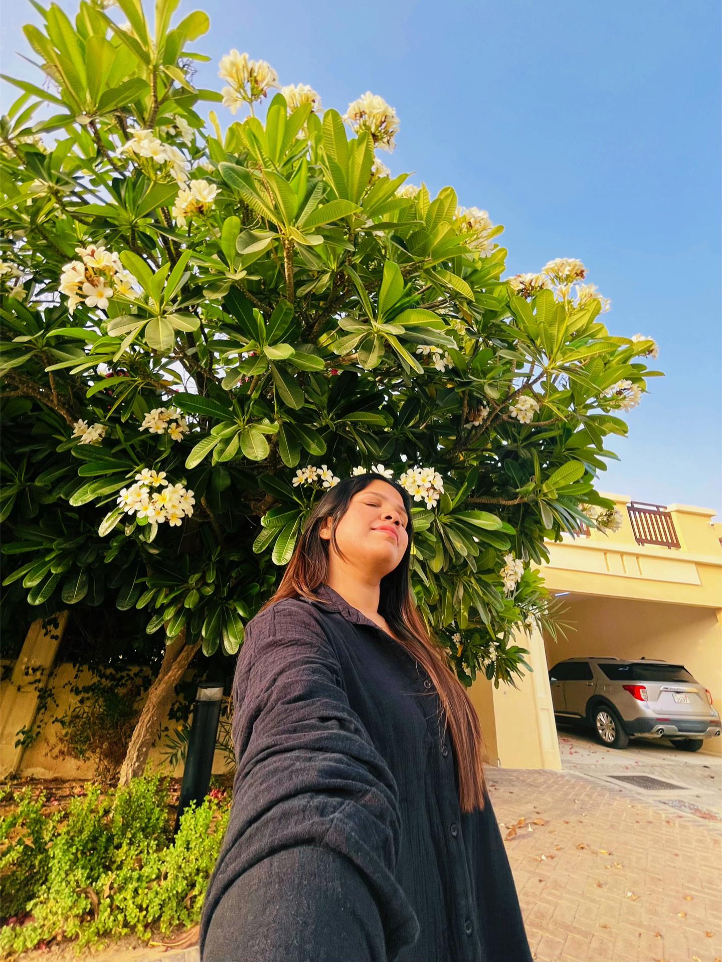 @Diwyanjali 🍂🤎