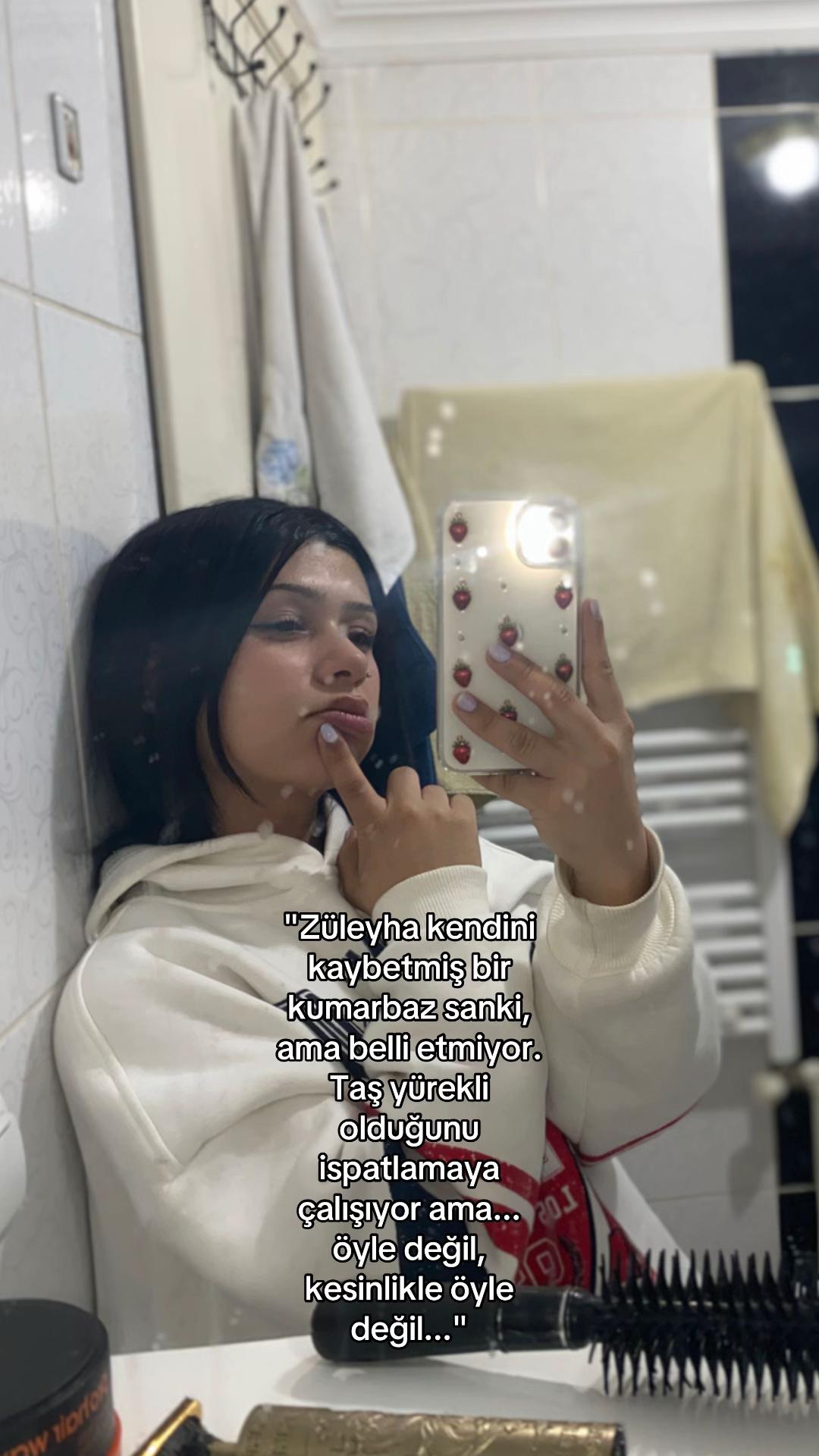 @Zehra 🥂